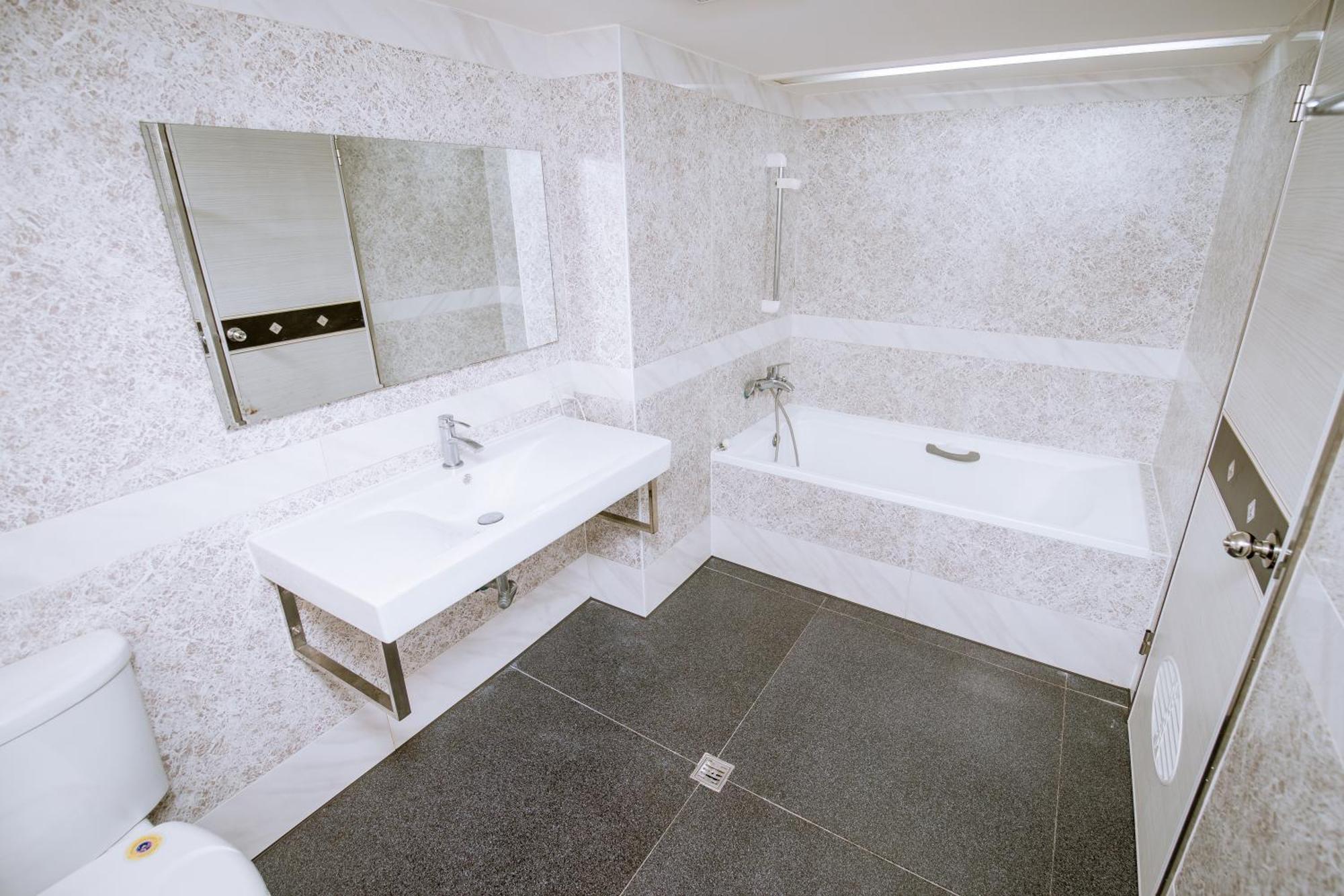 Guide Hotel Taoyuan Fuxing Exterior photo